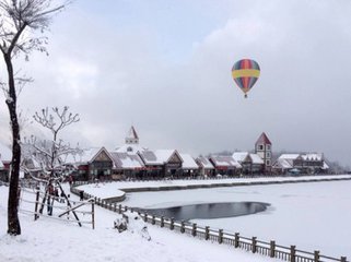 西山雪岭